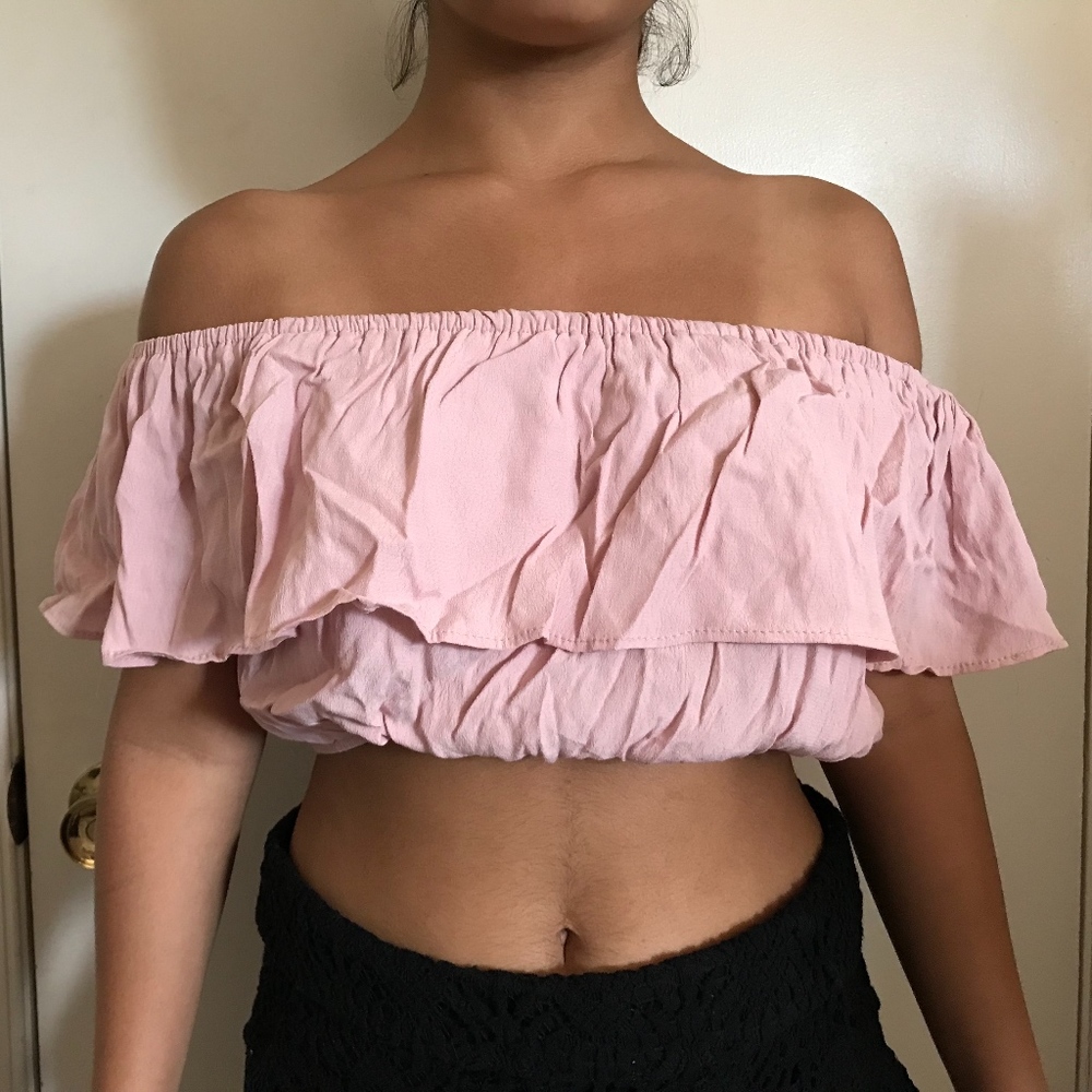 Off-shoulder Pink Crop top